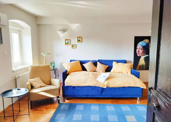 Stairway To The Castle Apartment